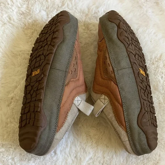 Teva ReEmber Terrain Slip On - Picture 5 of 8